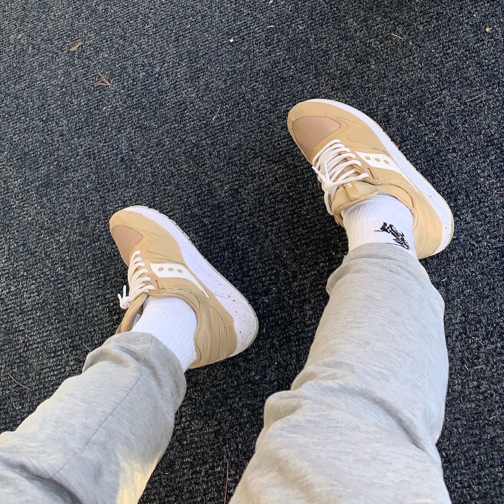 Meet your Posher, Leivi